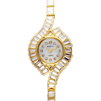 50 % KAPALI kristal saat kadınlar için Beyaz ve Altın Renk Trendy Oval Şekil Taşlar Saatler