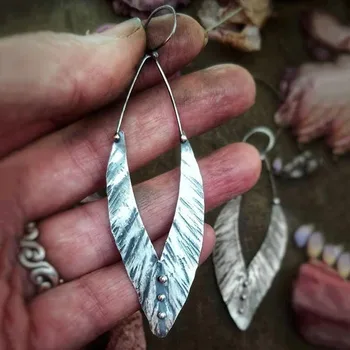 Boho Vintage Hollow Yaprak Metal Küpe Kadınlar İçin Tribal Gümüş Renk Oyma Kanca Dangle Küpe Takı Hediye aretes de mujer 0
