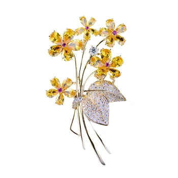 Lüks Güzel Sarı Pembe Kristal Zirkonlar Çiçek Broş Pins Kadınlar Kostüm Takı Düğün Buket Pin Brosche femme bijoux 4