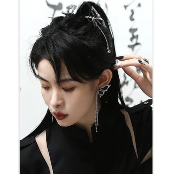 Orijinal Tasarım Siyah Kelebek Püskül Saplama Küpe Kadınlar için Serin Kız Moda 925 Gümüş İğne Uzun Küpe Hip Hop Takı 2